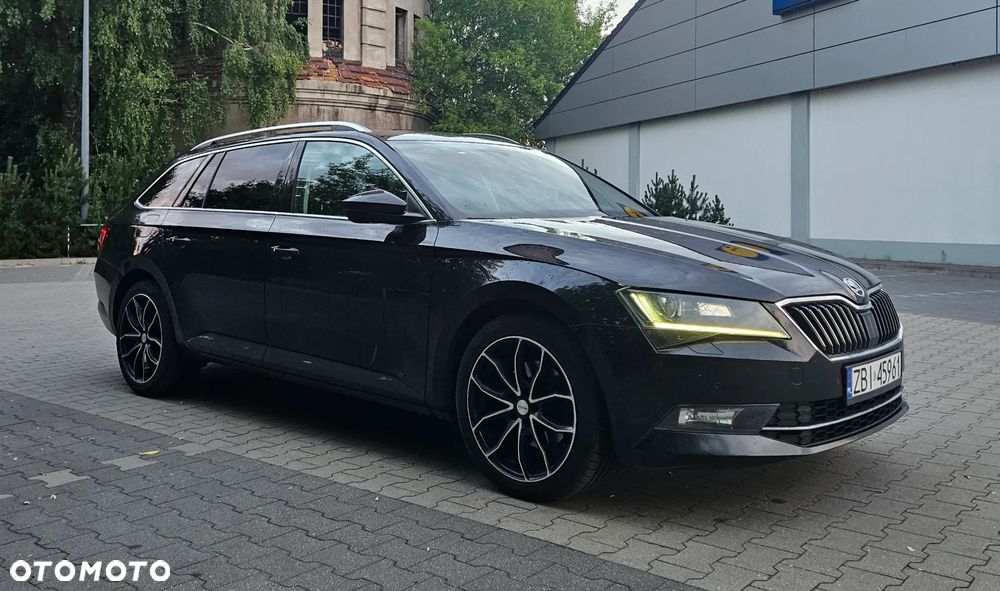 Skoda Superb 2.0 TDI 4x4 Ambition - 2