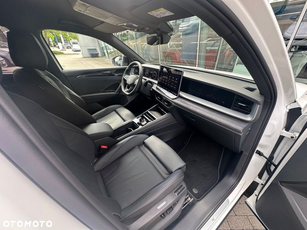 Volkswagen Tayron 2.0 TDI SCR 4Mot R-Line Plus DSG - 13