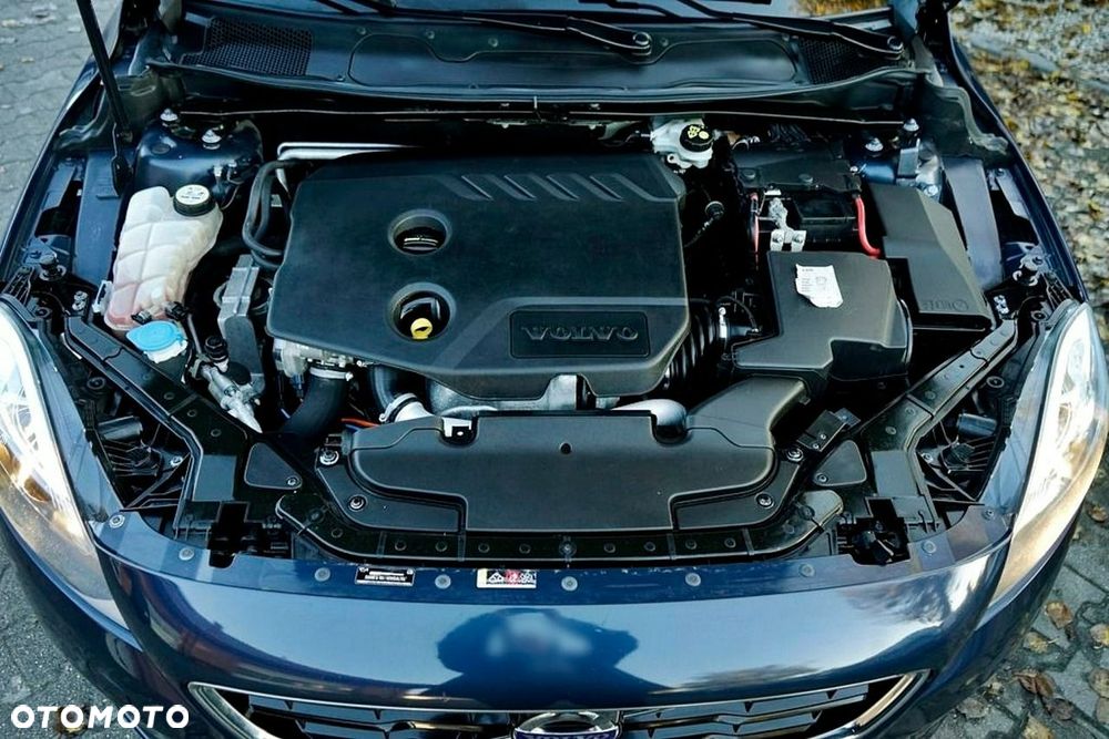 Volvo V40 - 13