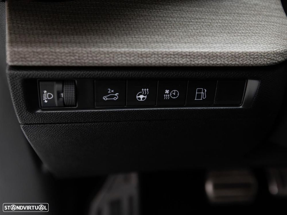 Citroën C5 X 1.6 Hybrid Shine e-EAT8 - 16