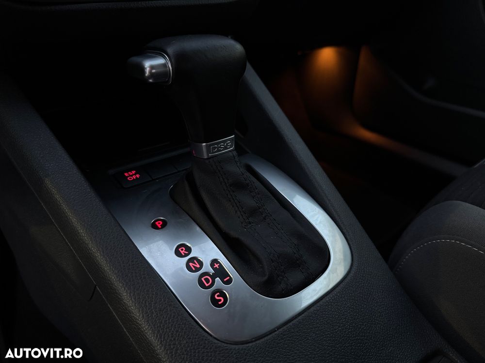 Volkswagen Golf 2.0 TDI DPF DSG United - 30