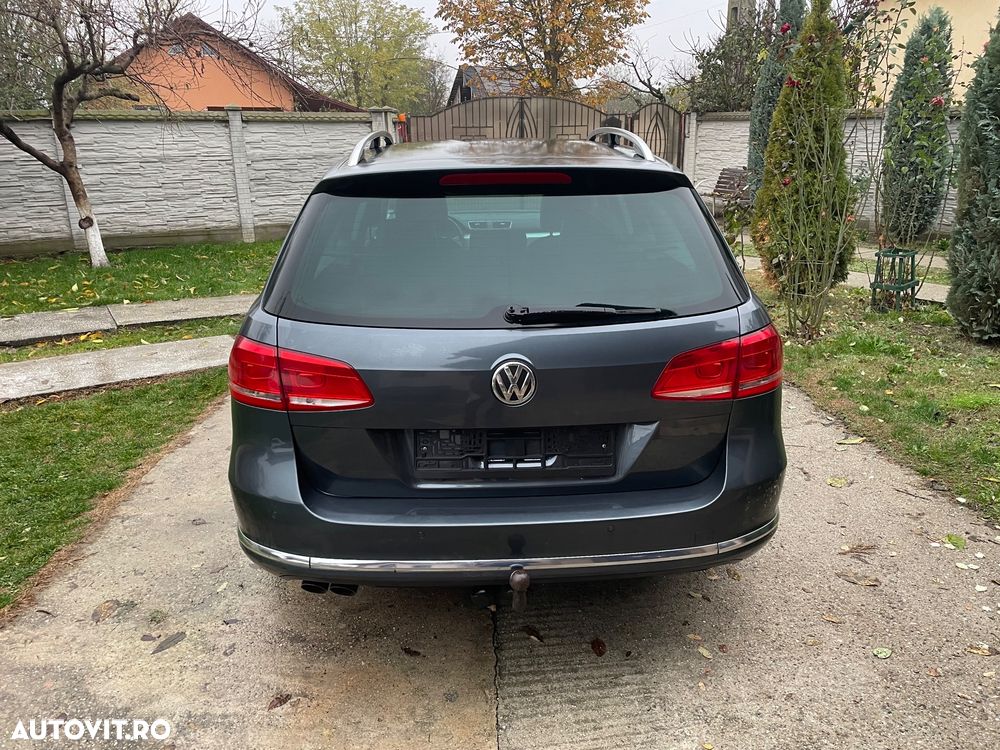 Volkswagen Passat - 11