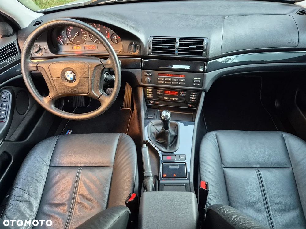 BMW Seria 5 - 29