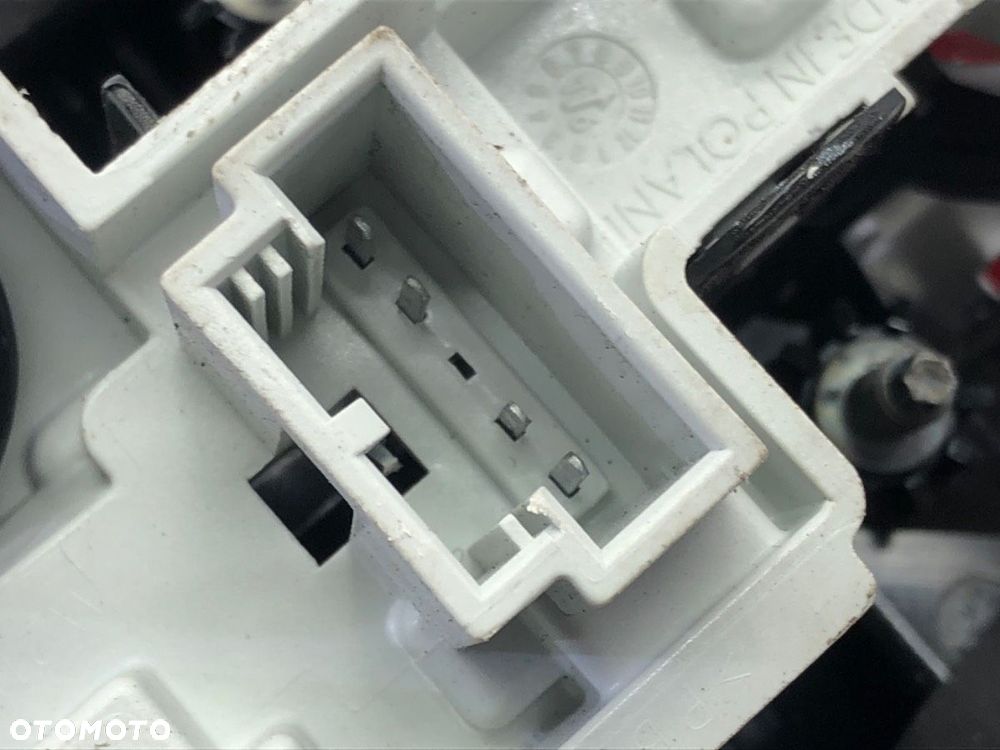 LAMPA TYŁ PRAWA WEWNĘTRZNA  VW GOLF VII Variant (BA5, BV5) 2013 - 2022 1.6 TDI 81 kW [110 KM] olej - 5