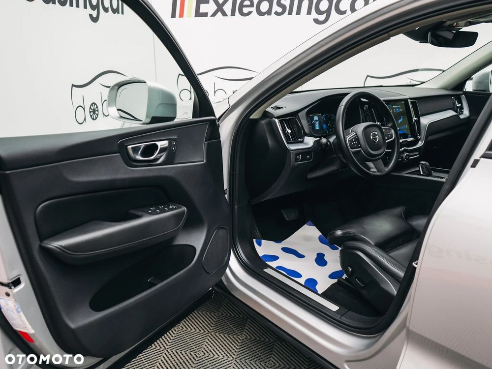 Volvo XC 60 B4 D Geartronic Momentum - 11
