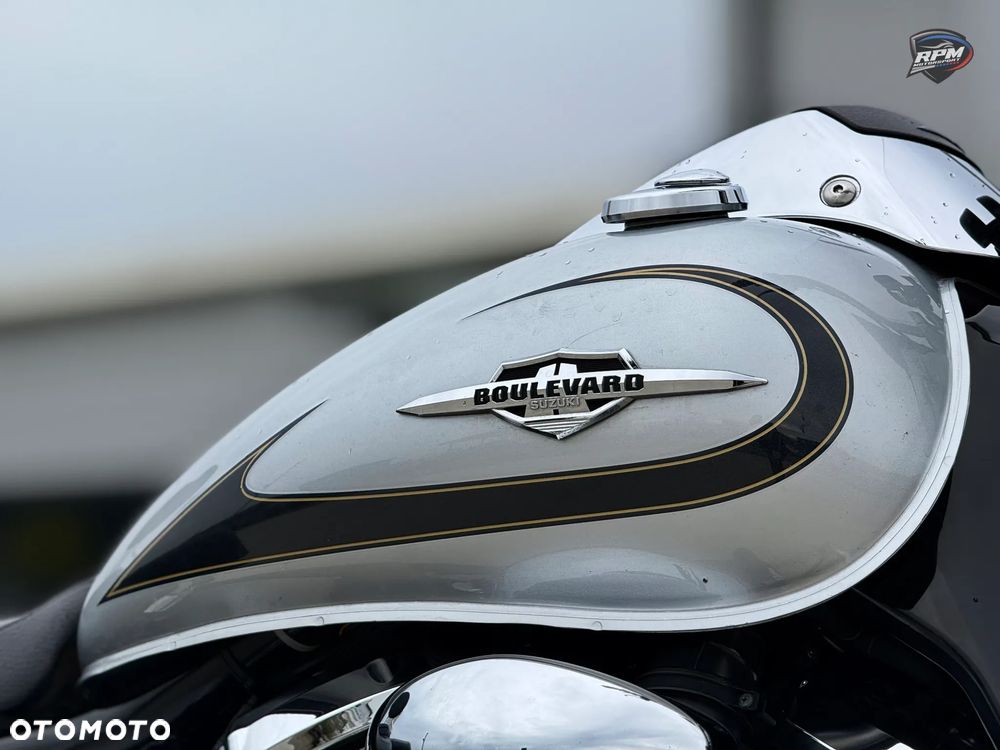 Suzuki Boulevard - 32