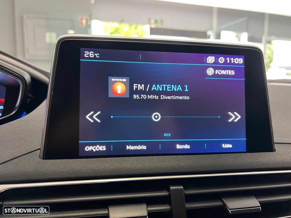 Peugeot 3008 PureTech 130 Stop & Start GPF EAT8 Active Pack - 29