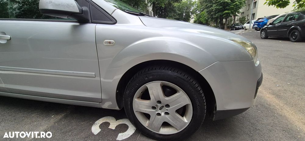 Ford Focus - 10