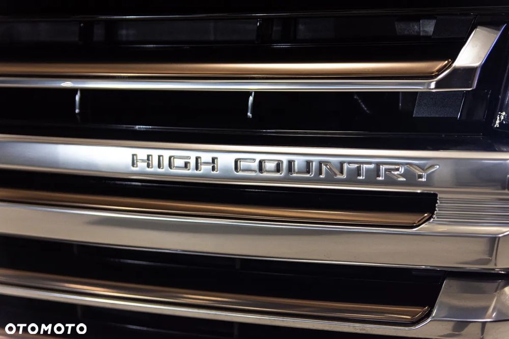 Chevrolet Tahoe - 13