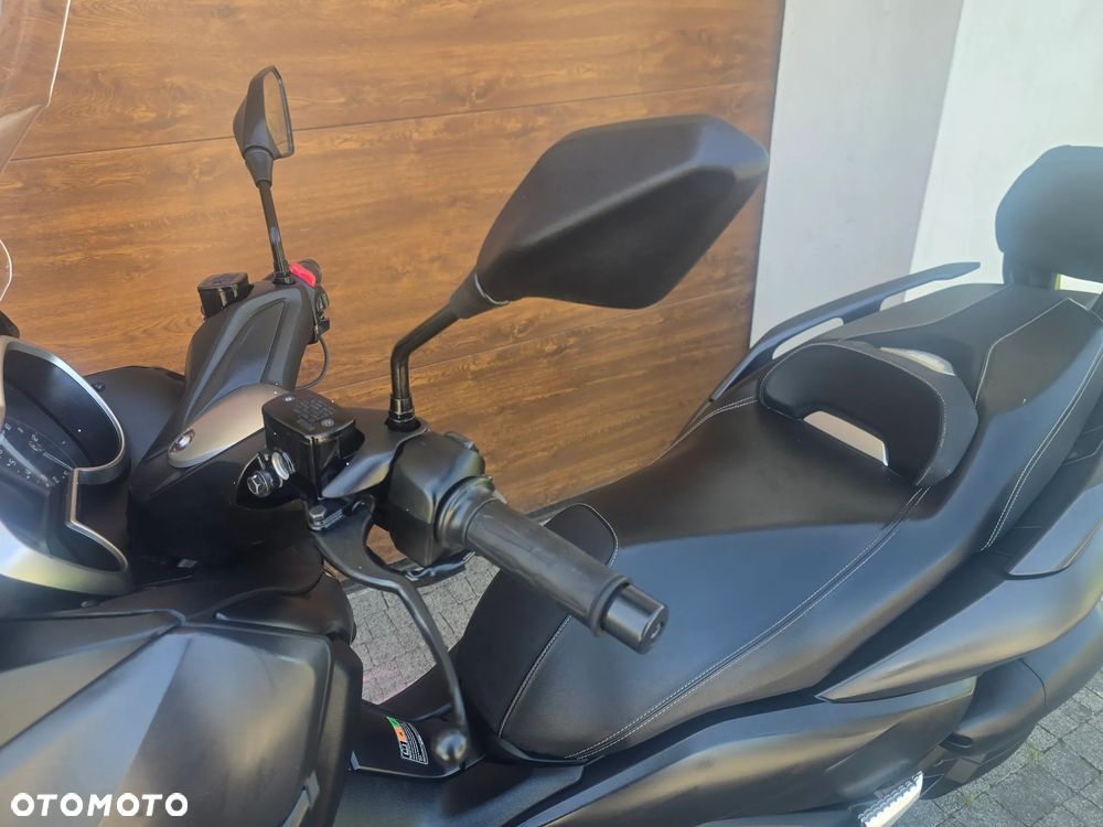 Yamaha X-max - 18