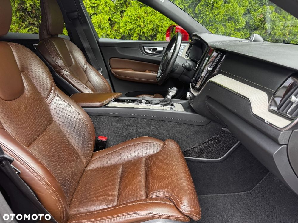 Volvo XC 60 - 22