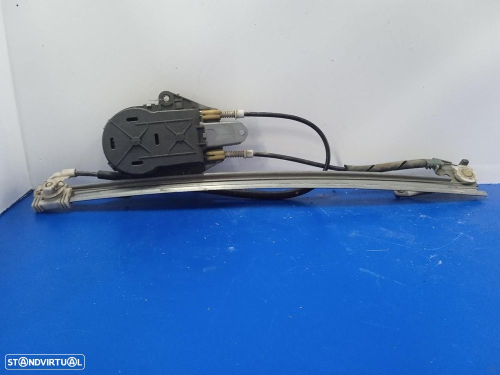 ELEVADOR DE VIDRO FRONTAL DIREITO FIAT SCUDO FURGÃO 1997 -D8B - 1