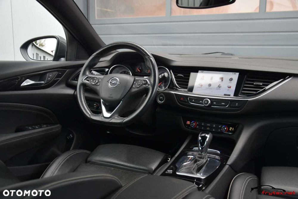 Opel Insignia - 28