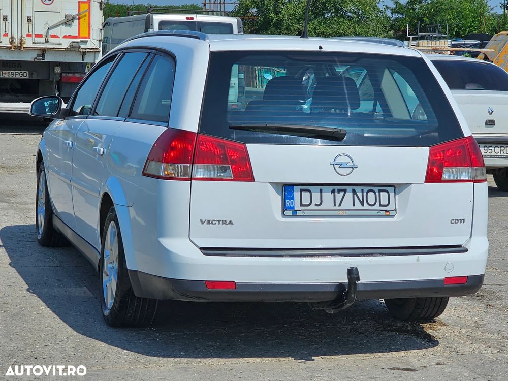 Opel Vectra 1.9 CDTI Essentia - 22