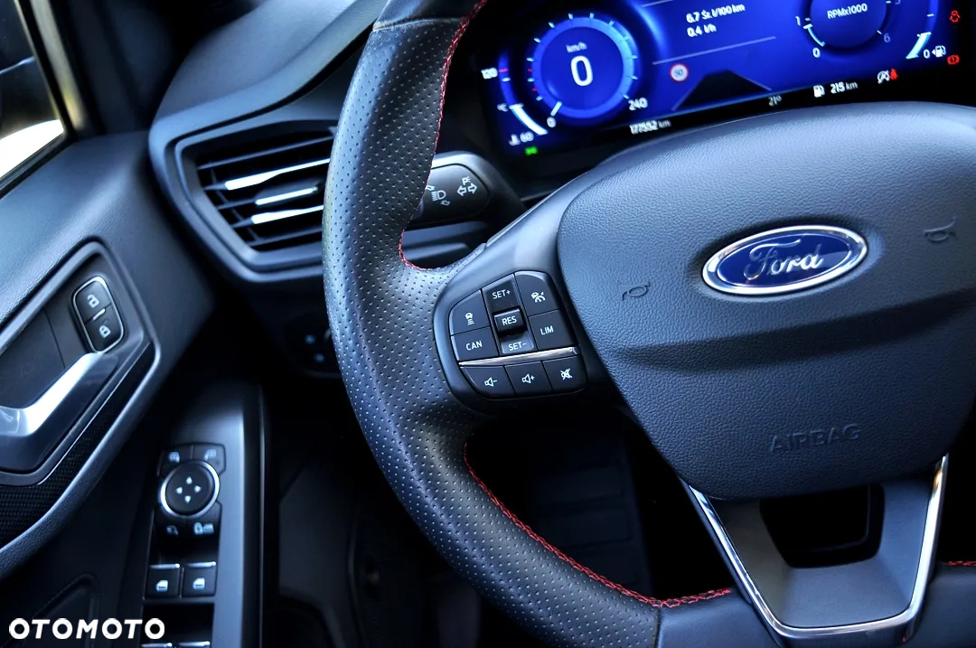 Ford Focus Turnier 1.5 EcoBlue Start-Stopp-System ST-LINE X - 27
