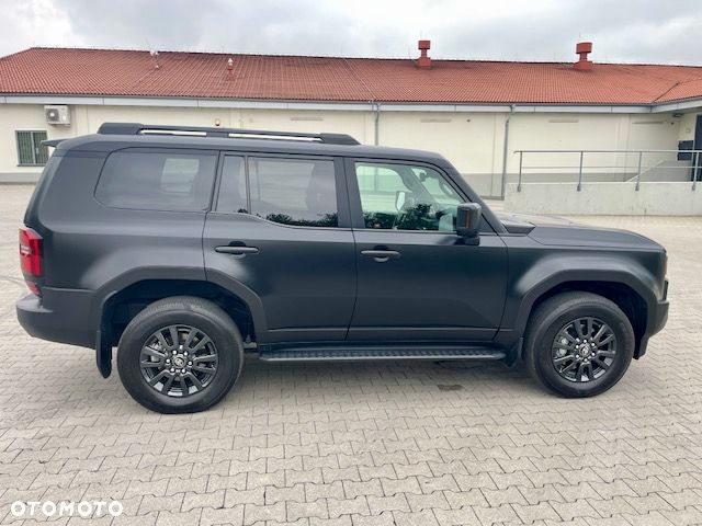 Toyota Land Cruiser - 7