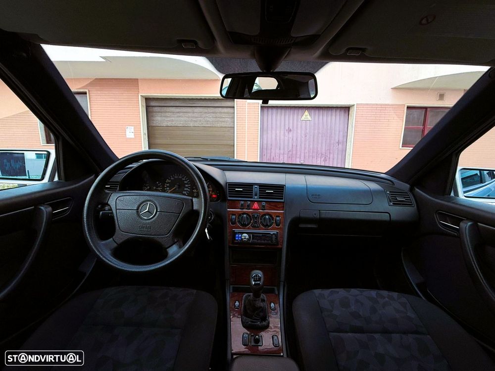 Mercedes-Benz C 220 CDI Classic - 15