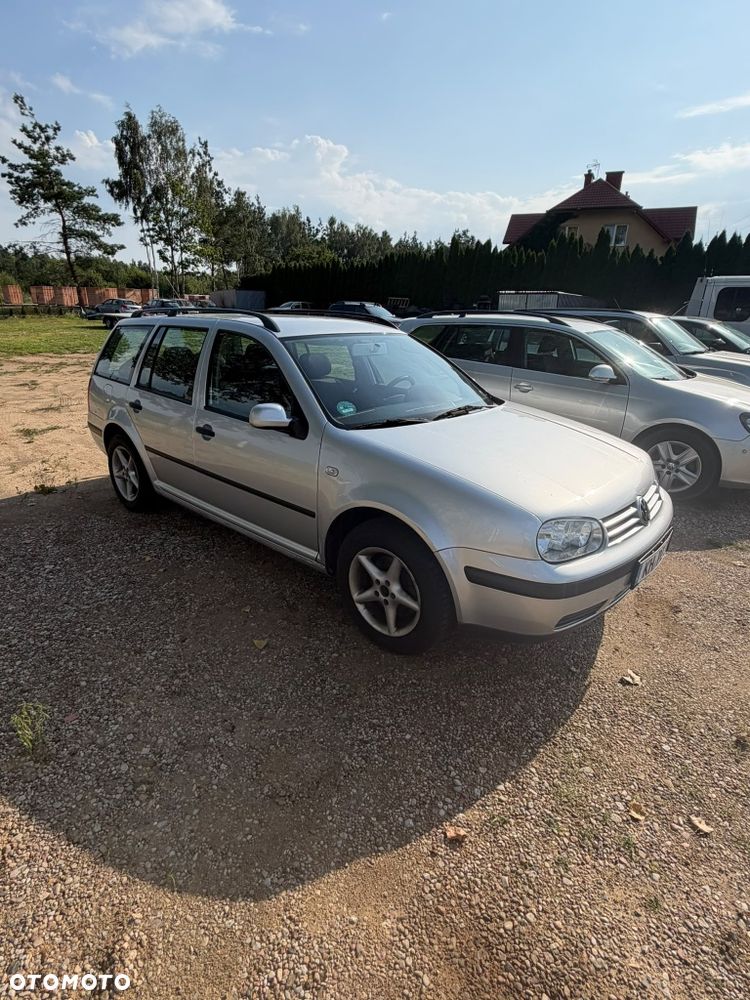 Volkswagen Golf - 2