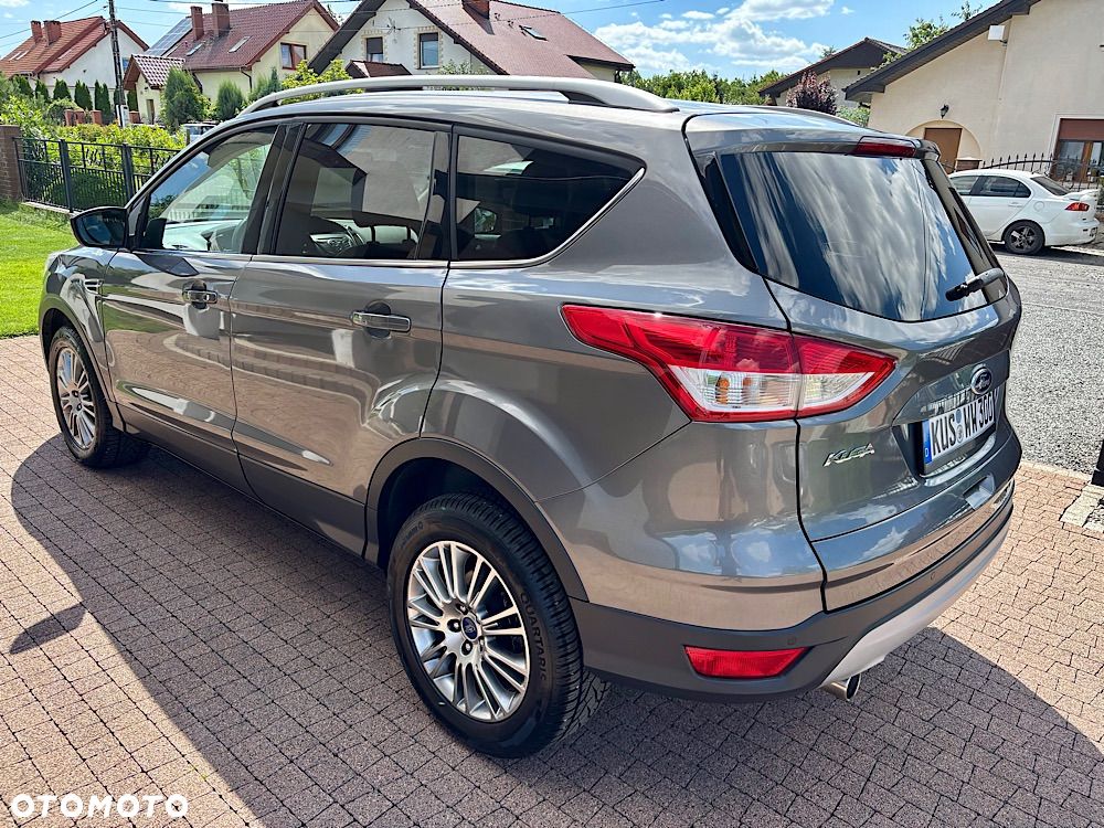 Ford Kuga 2.0 TDCi 4x4 Titanium - 4