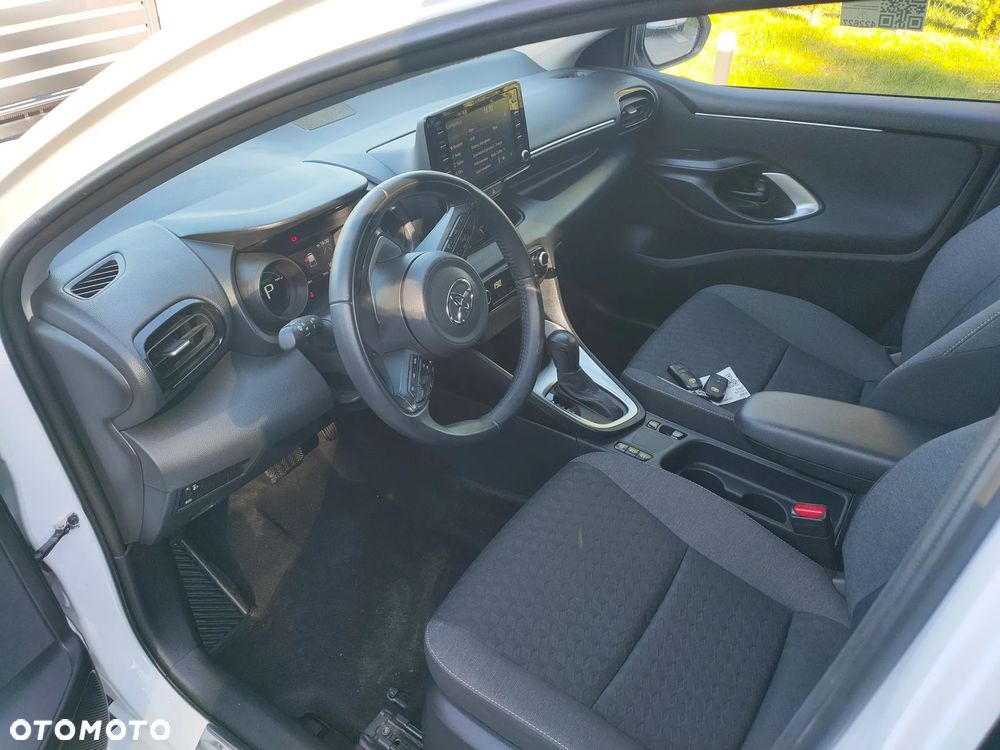 Toyota Yaris - 16