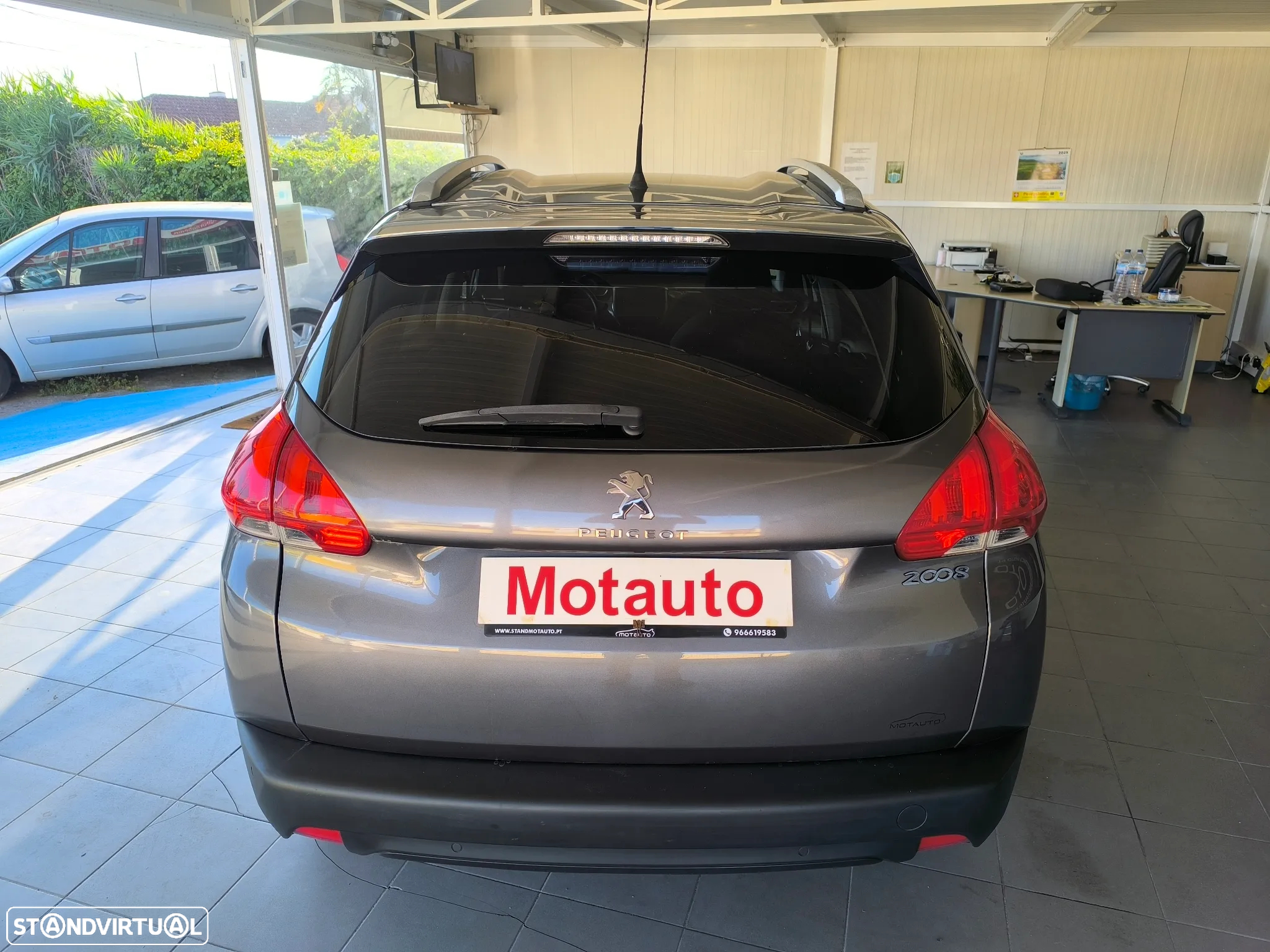 Peugeot 208 1.2 PureTech Allure - 7