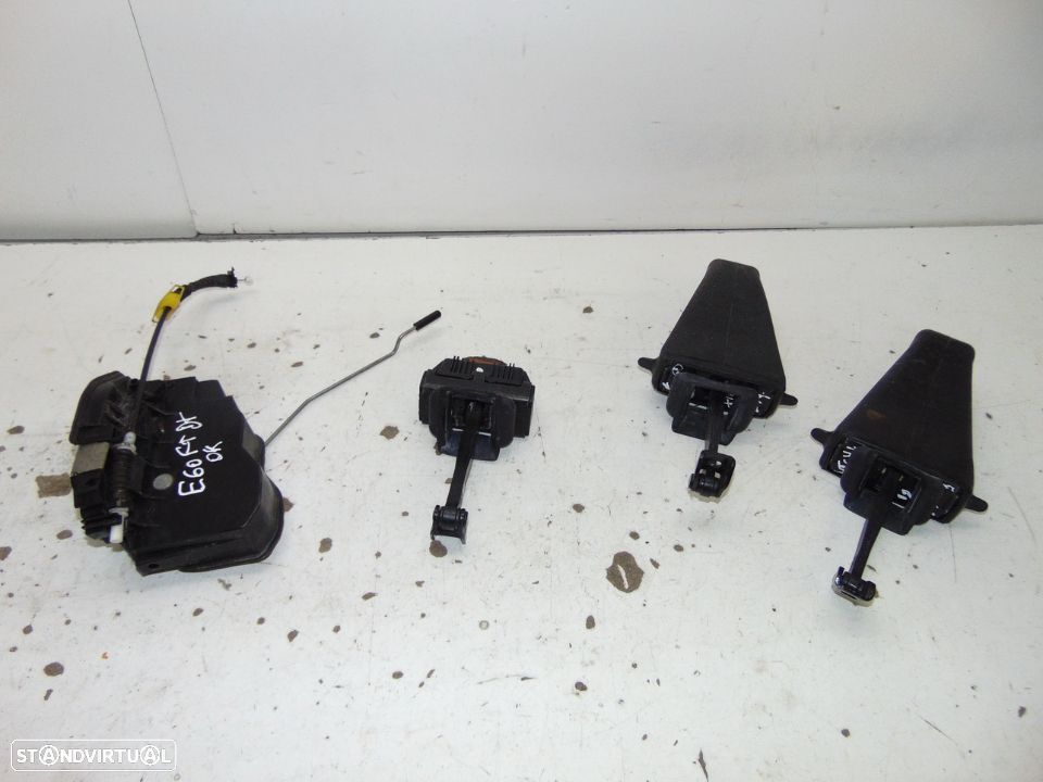 BMW E-60 ESTICADORES DAS PORTAS - 1