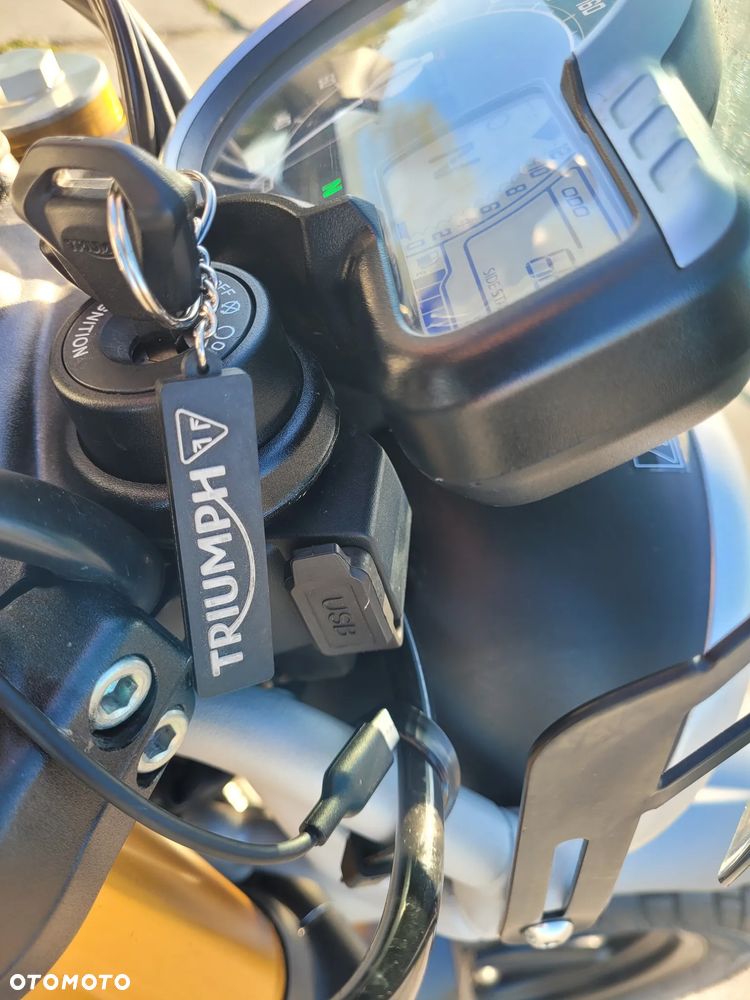 Triumph Scrambler - 10