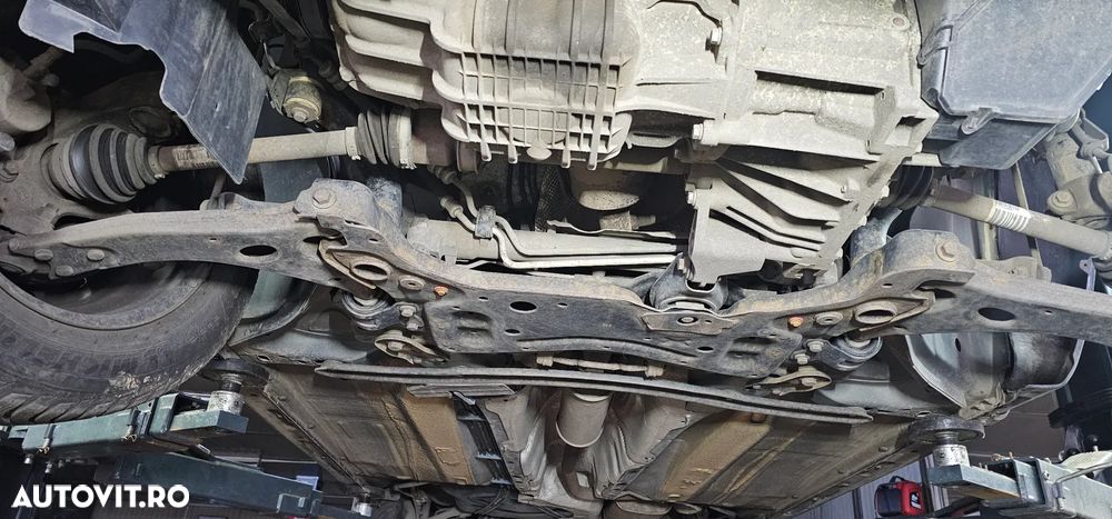 Ford Focus 1.4i Ambiente - 9