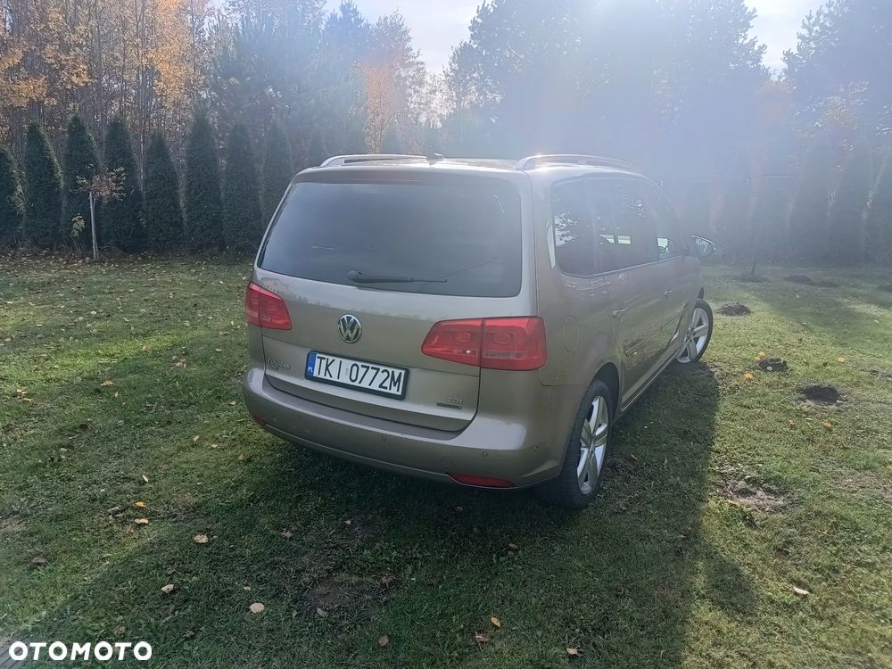 Volkswagen Touran 2013 photo 4
