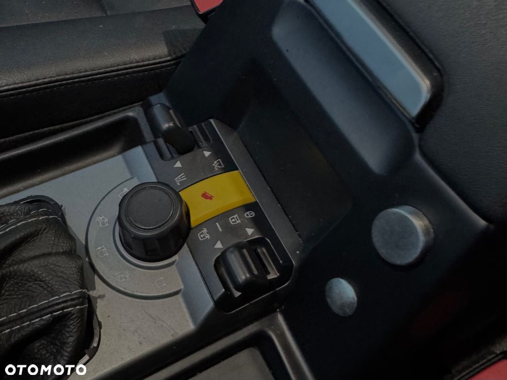 Land Rover Discovery III 2.7D V6 Limited - 15