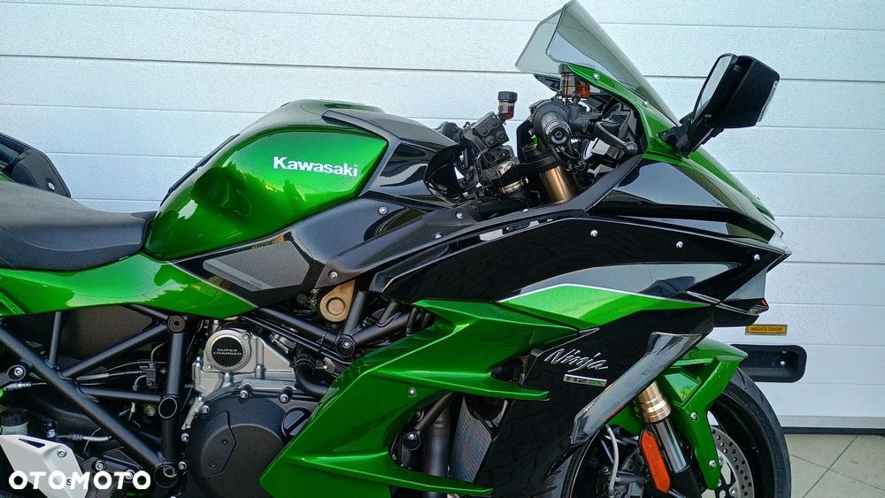 Kawasaki Ninja H2 SX - 24