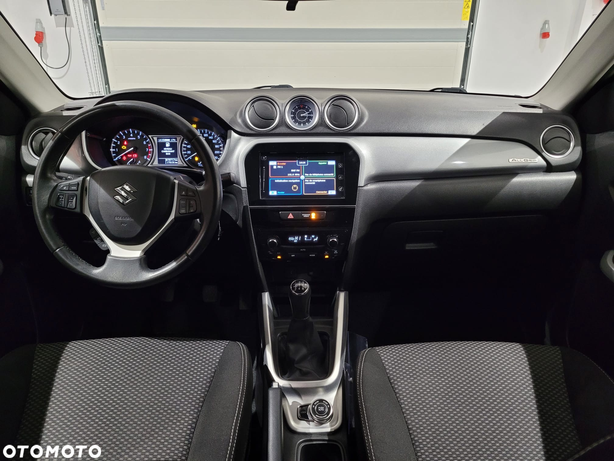 Suzuki Vitara 1.6 Comfort 4WD - 16