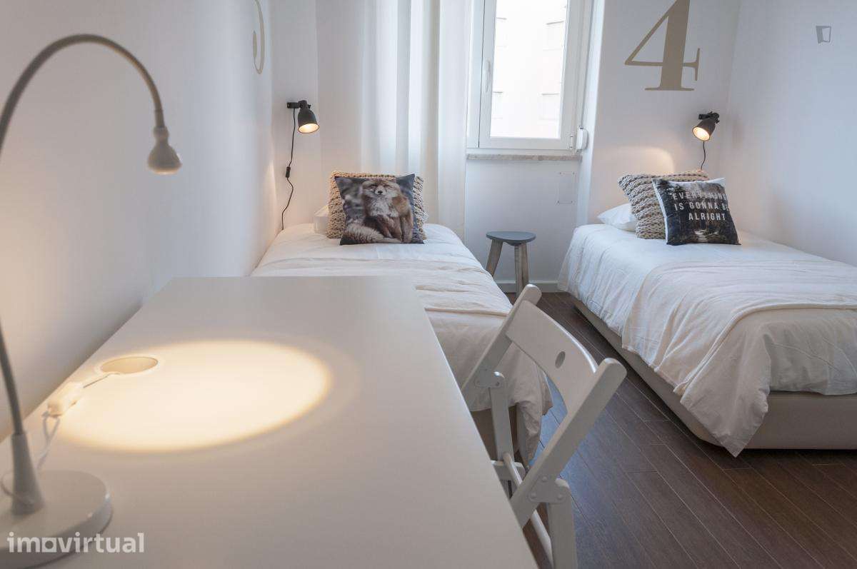 Quarto - localizado em Lumiar Lisbon - Grande imagem: 2/10