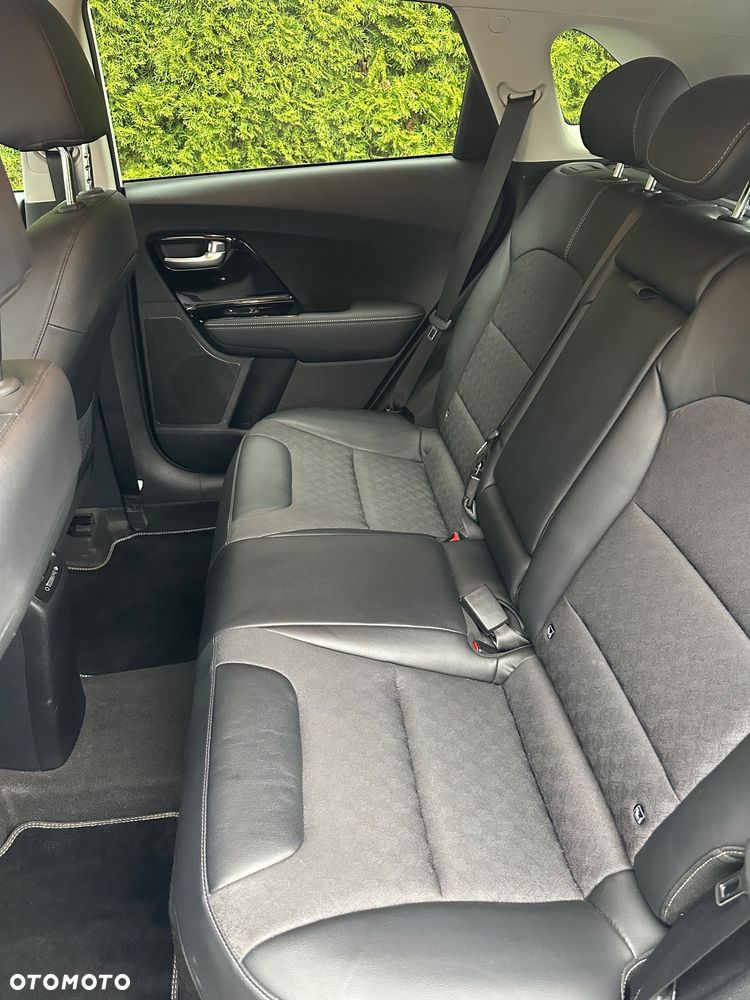 Kia Niro 1.6 GDI Plug-in Hybrid M - 15