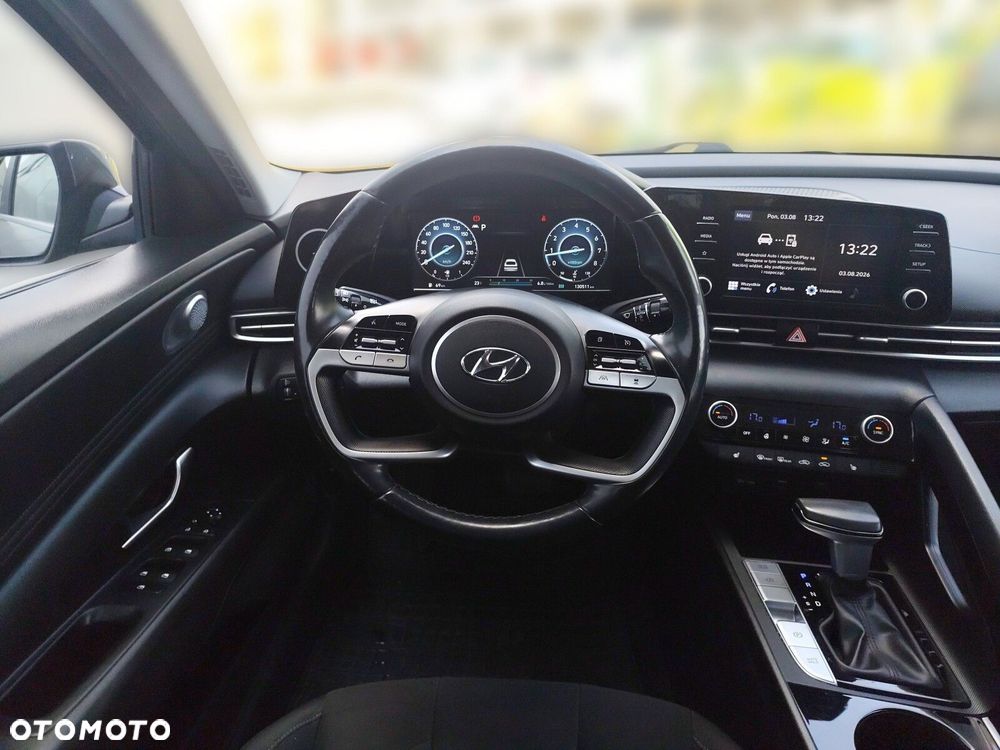 Hyundai Elantra - 15