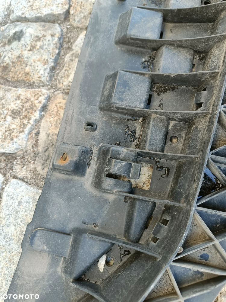 Dokładka dolna zderzaka Skoda Octavia 3 FL III lift Płyta Podłoga 5E0807611D - 13