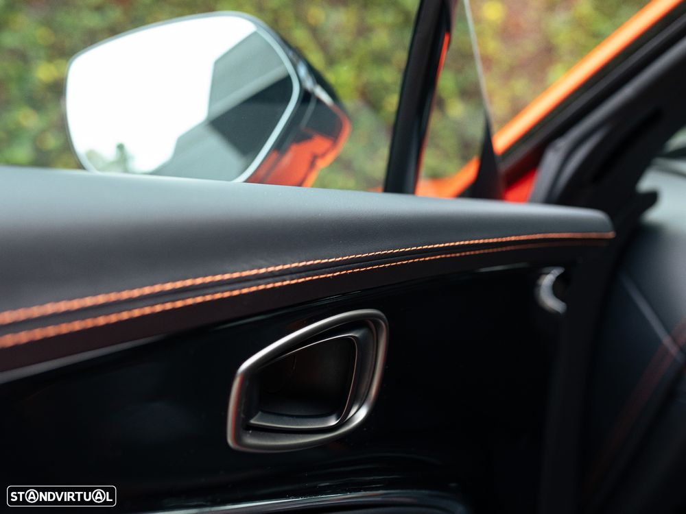 Aston Martin DBX 707 - 43