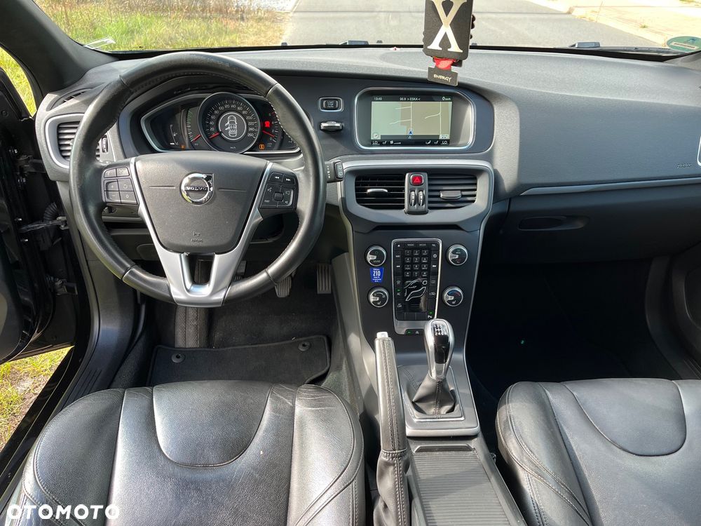 Volvo V40 D2 Kinetic - 9