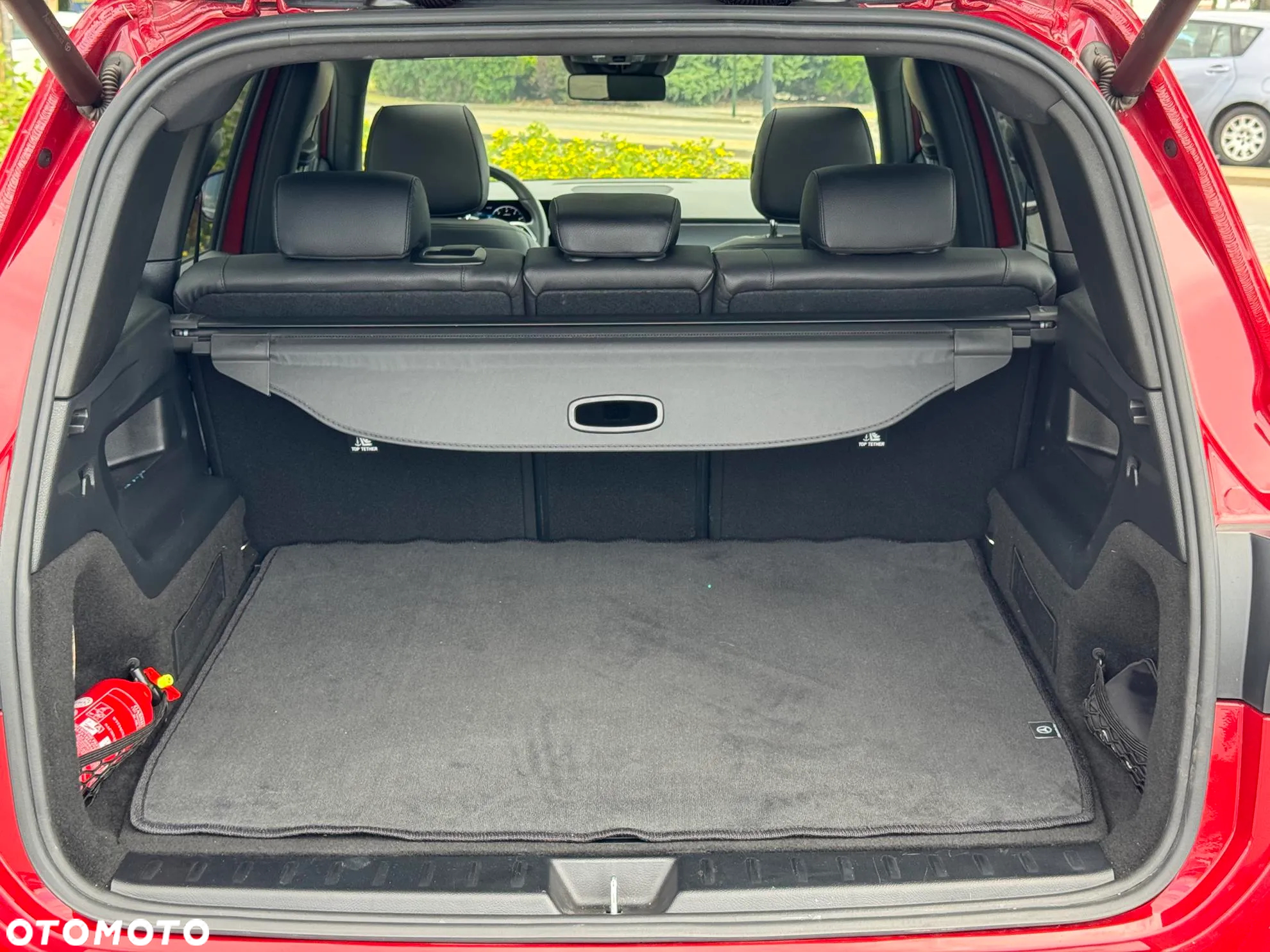 Mercedes-Benz GLB 250 4-Matic 8G-DCT - 14