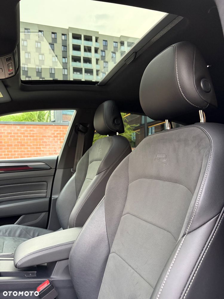 Volkswagen Arteon 2.0 TSI R-Line DSG - 25