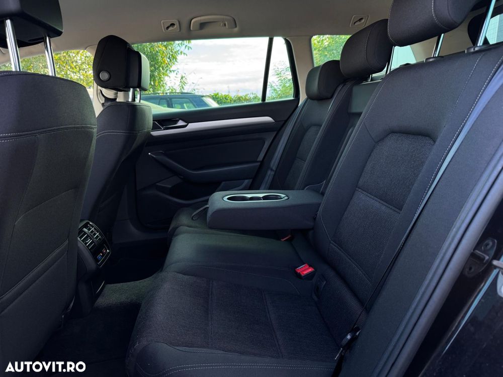 Volkswagen Passat - 16