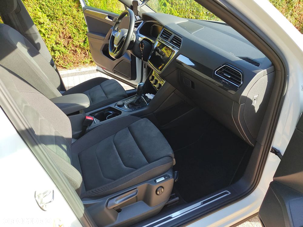 Volkswagen Tiguan - 12