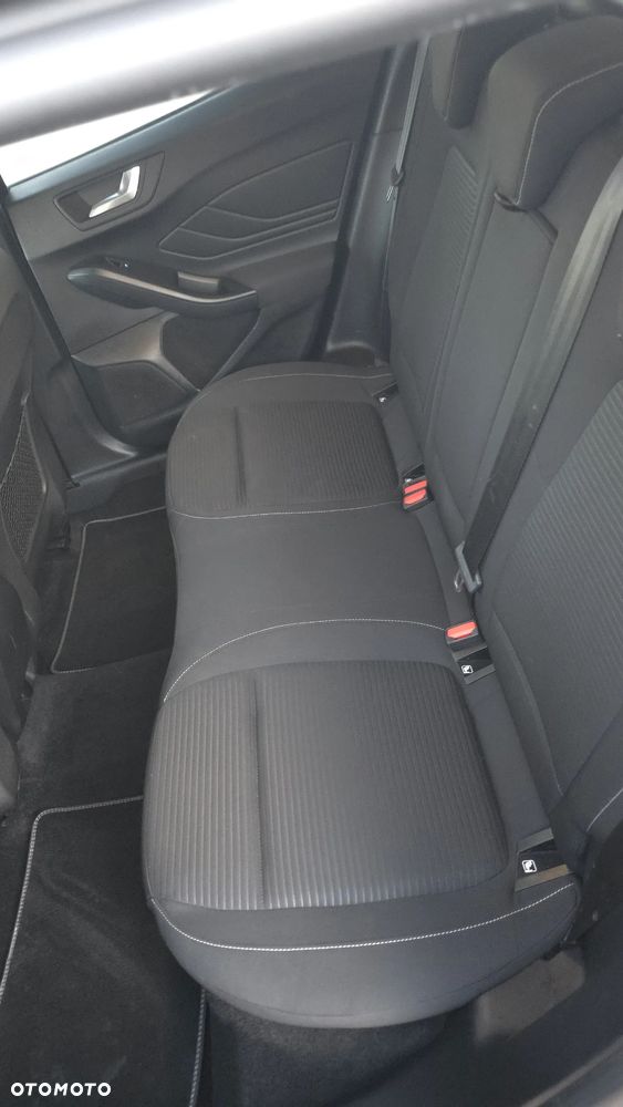 Ford Focus 1.5 EcoBlue STart-Stopp-System TITANIUM X - 17