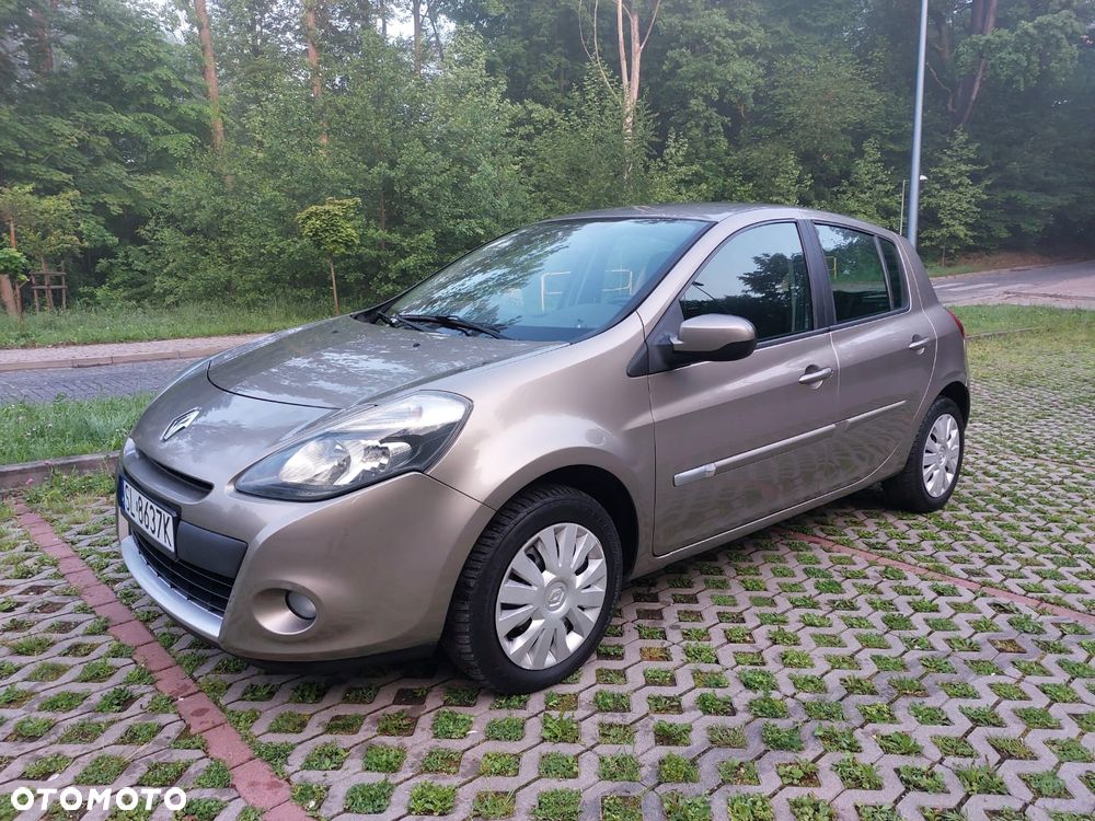 Renault Clio 1.2 16V Alize - 1