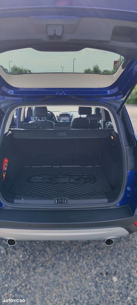 Ford Kuga 2.0 TDCi Powershift 4WD Titanium - 11