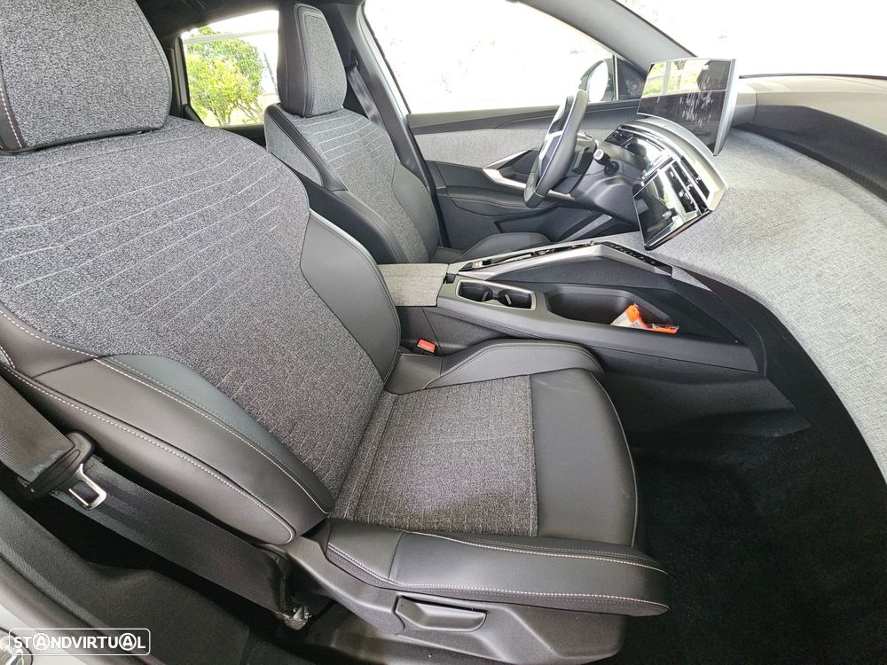 Peugeot 3008 1.2 Hybrid Allure e-DCS6 - 11