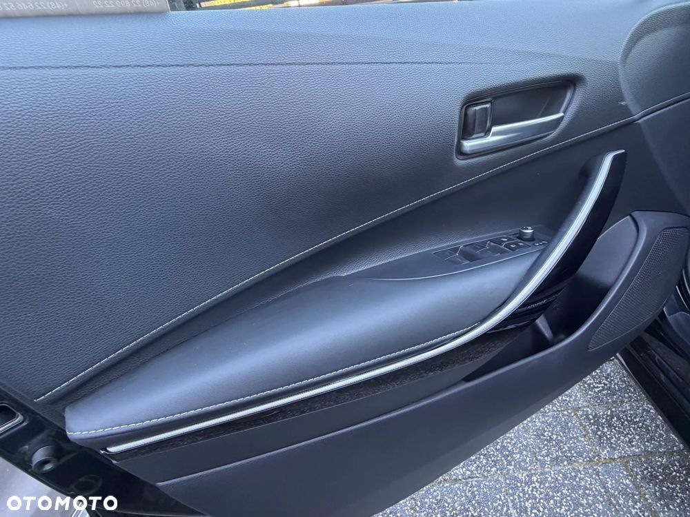 Toyota Corolla - 30