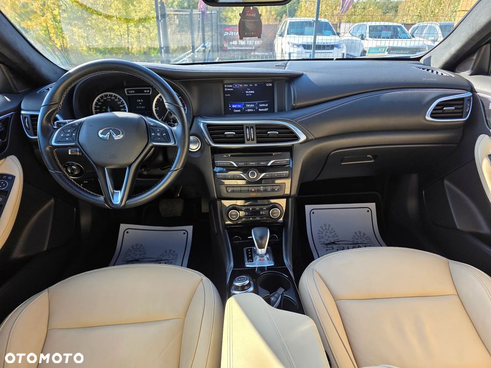 Infiniti Q30 2.2d Premium Tech 7DCT - 22