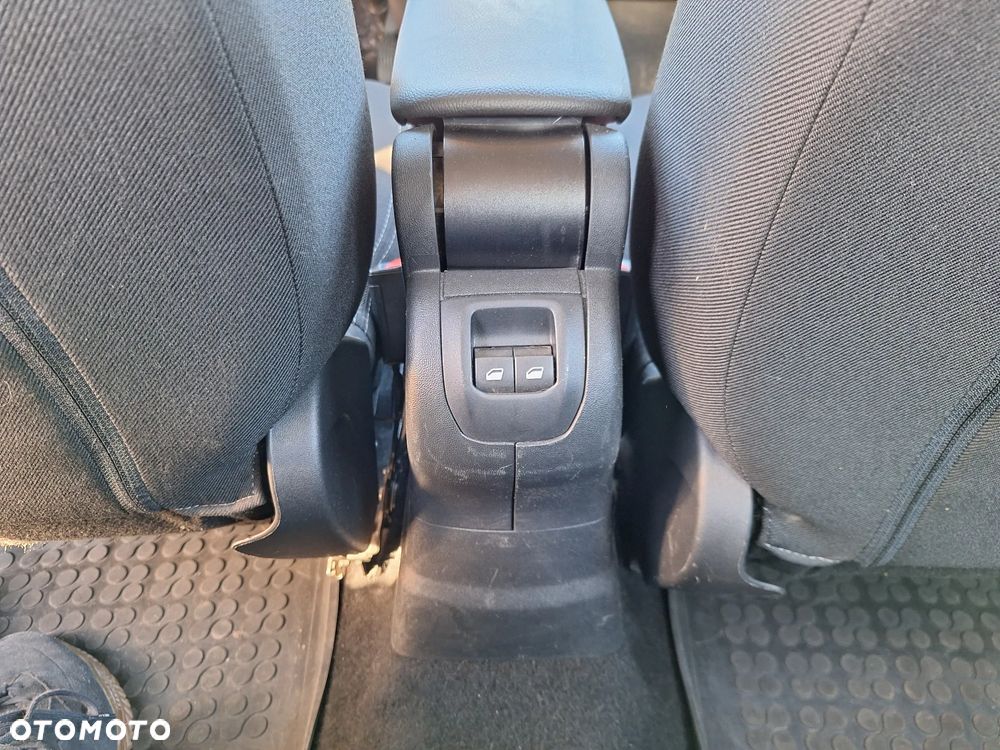 Peugeot 301 1.6 VTi Allure EU6 - 16
