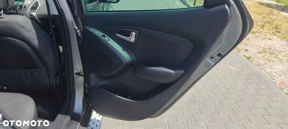 Hyundai ix35 1.6 2WD Fifa World Cup Edition - 25